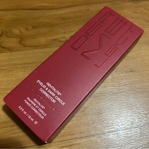 Dermelect Revitalite Eyelid & Dark Circle Corrector